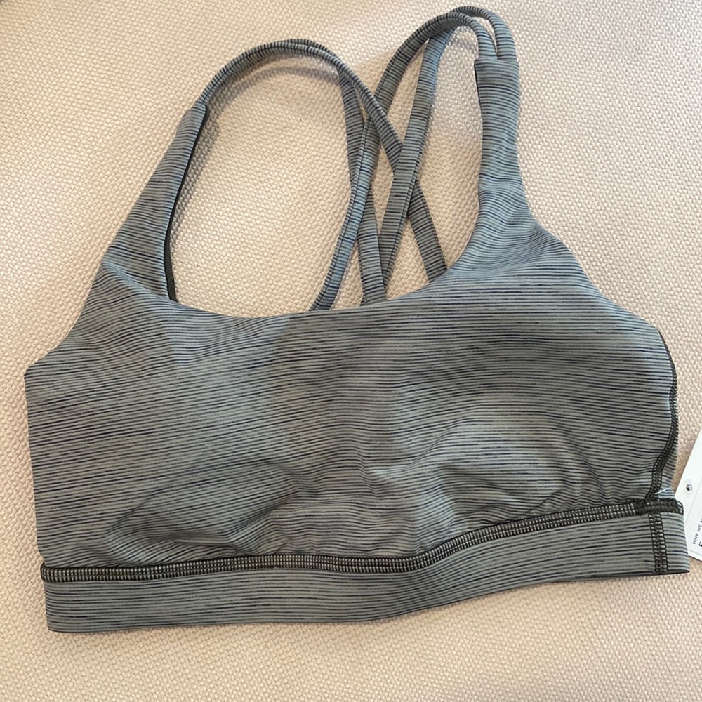 NWT lululemon energy bra size 6